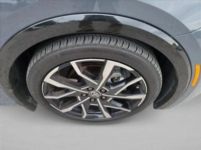 2025 Toyota Prius Plug-In Hybrid XSE (Natl)