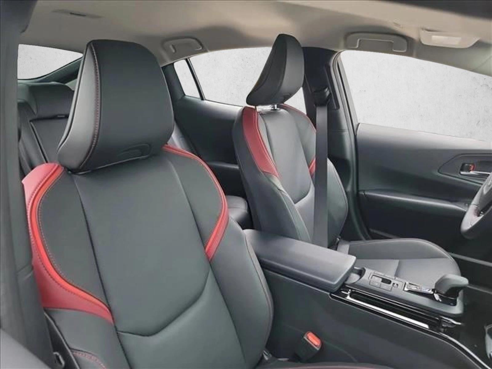 2025 Toyota Prius Plug-In Hybrid XSE (Natl)