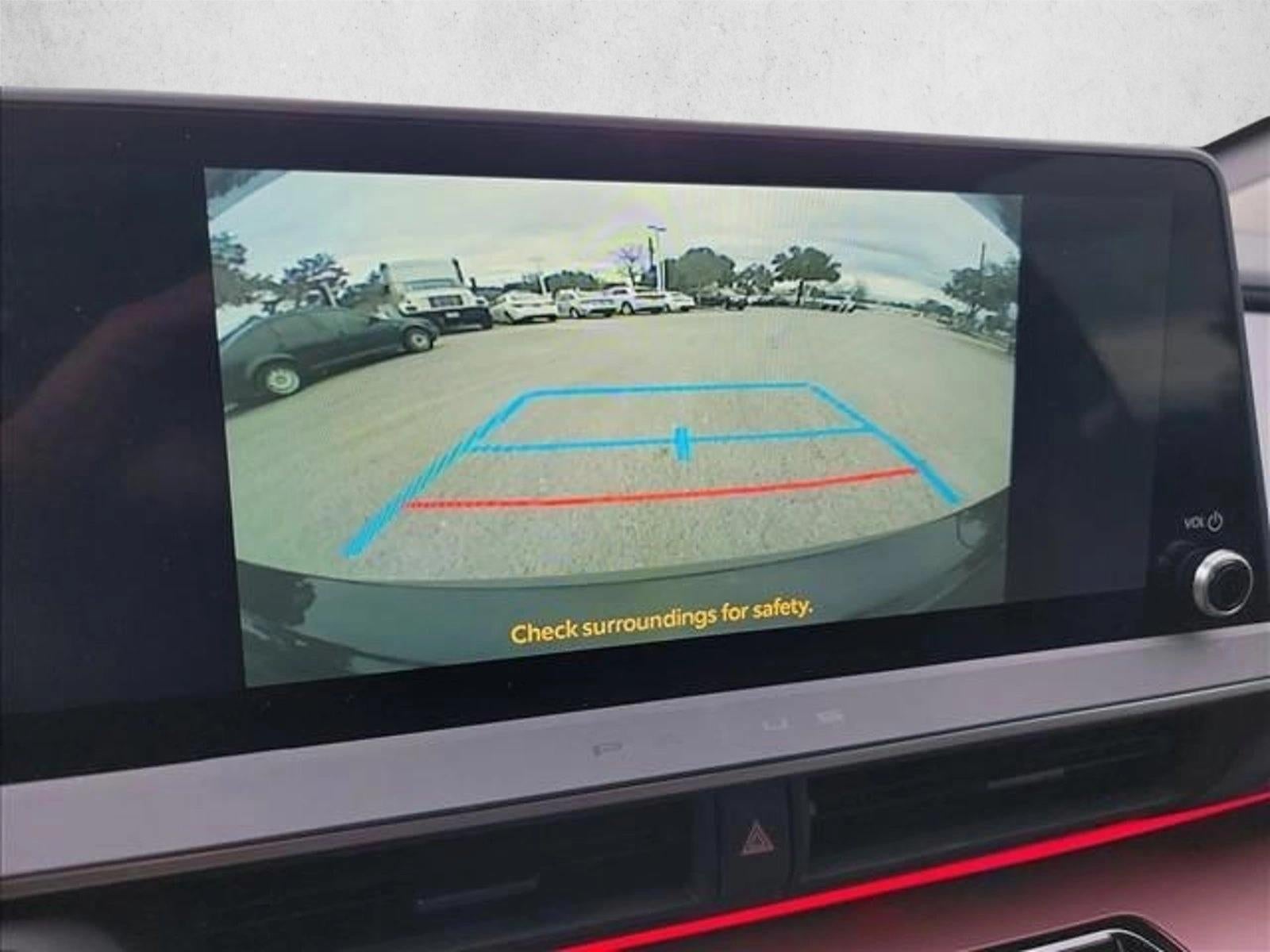 2025 Toyota Prius Plug-In Hybrid XSE (Natl)