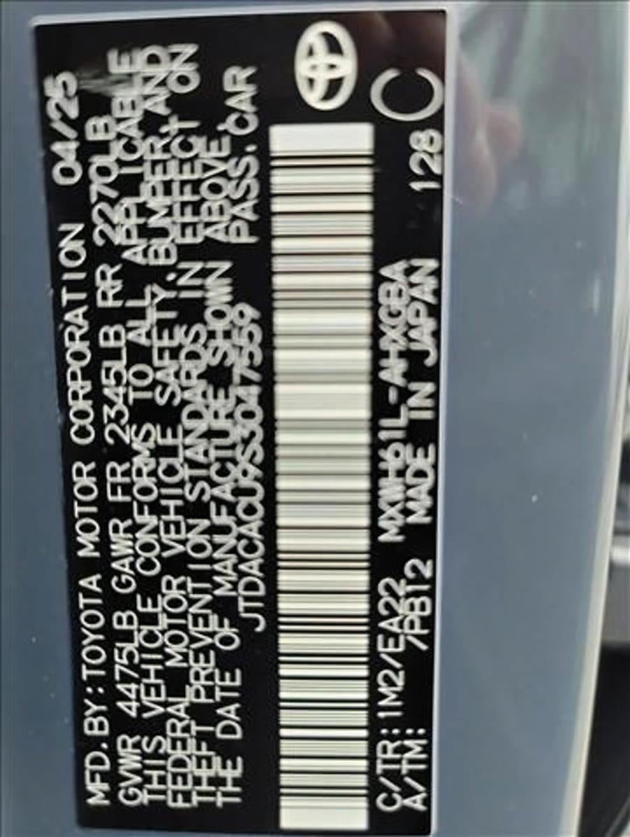 2025 Toyota Prius Plug-In Hybrid XSE (Natl)