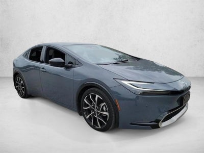 2025 Toyota Prius Plug-In Hybrid XSE (Natl)