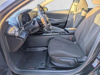 2023 Hyundai Elantra SEL IVT