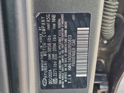 2025 Hyundai Elantra SEL Convenience IVT