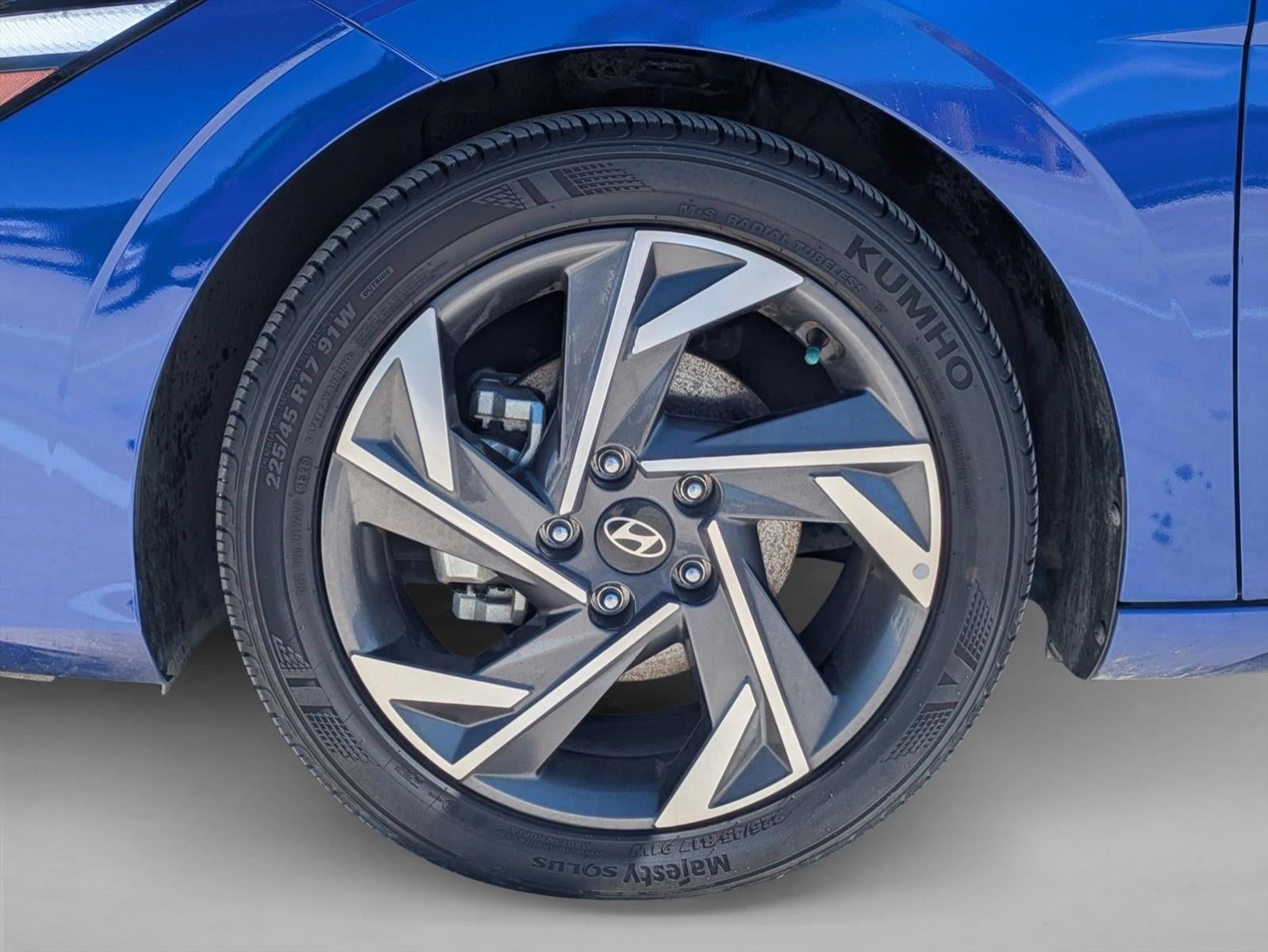 2024 Hyundai Elantra SEL IVT