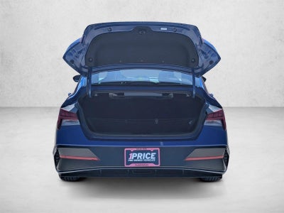 2024 Hyundai Elantra SEL IVT