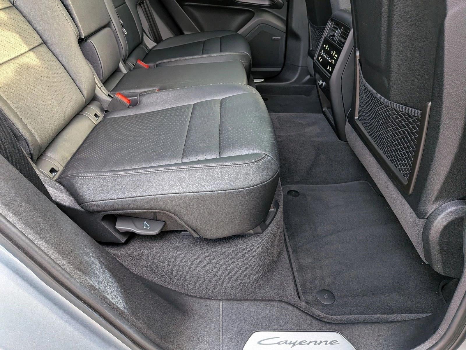 2025 Porsche Cayenne AWD