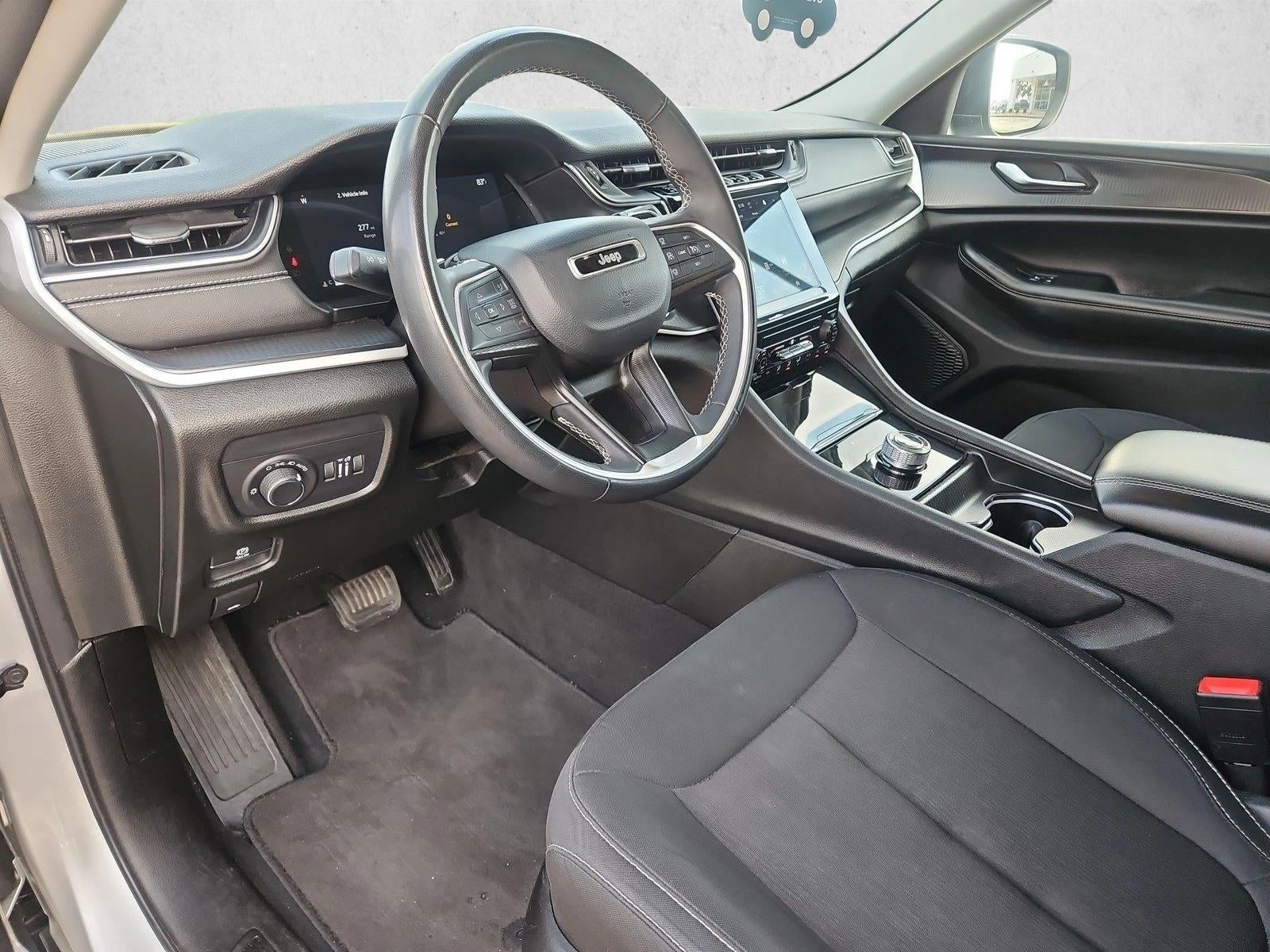 2023 Jeep Grand Cherokee L Laredo