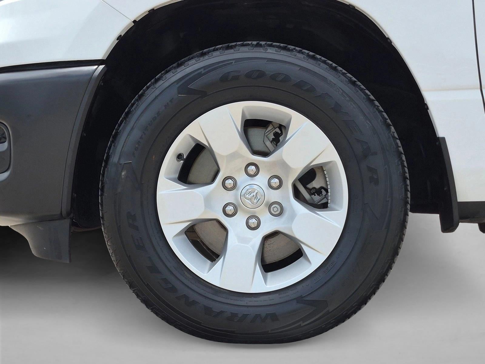 2025 RAM 1500 Tradesman Crew Cab 4x2 5'7" Box