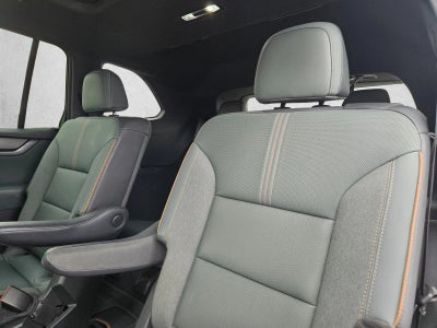 2024 GMC Acadia AT4