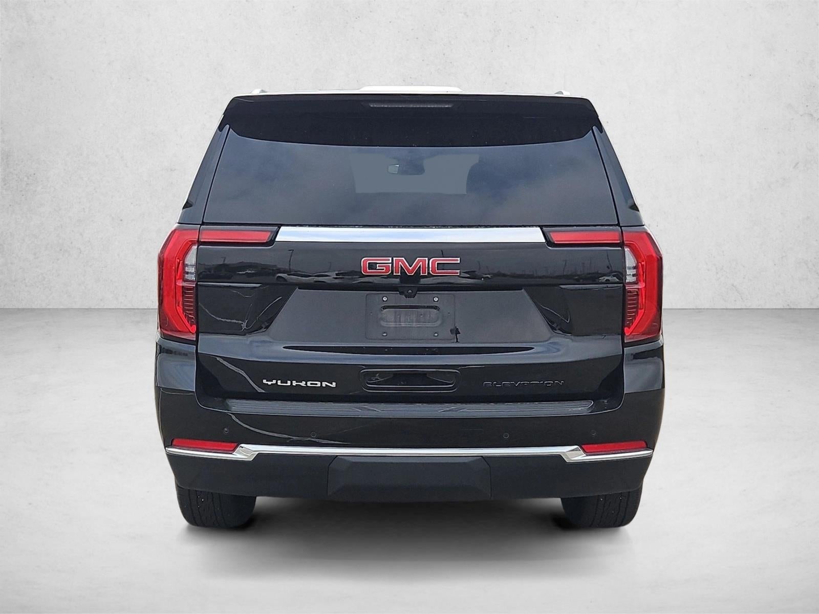 2025 GMC Yukon Elevation