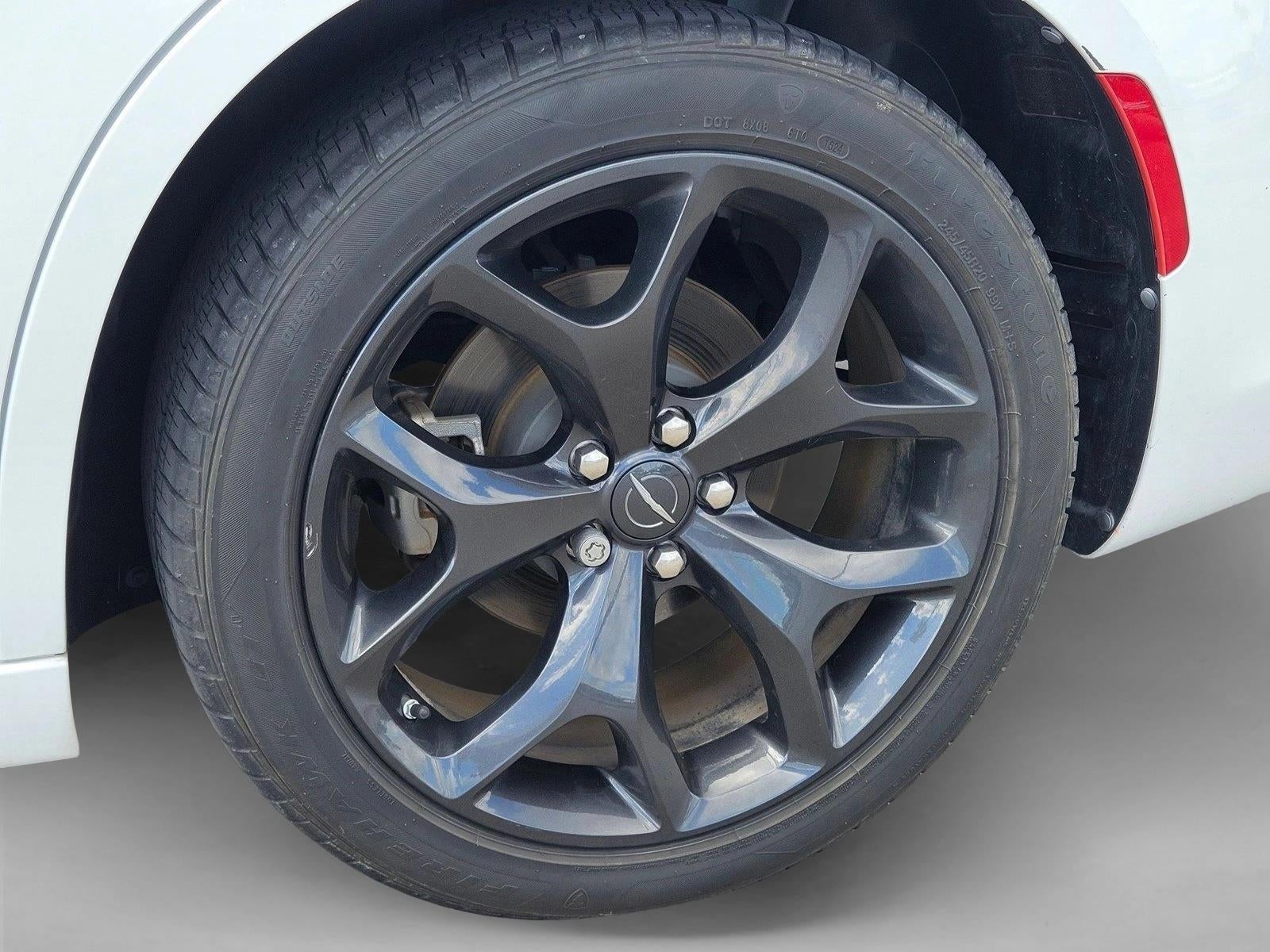 2023 Chrysler 300 Touring