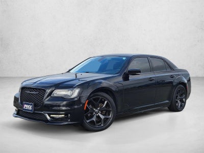 2022 Chrysler 300 Touring L