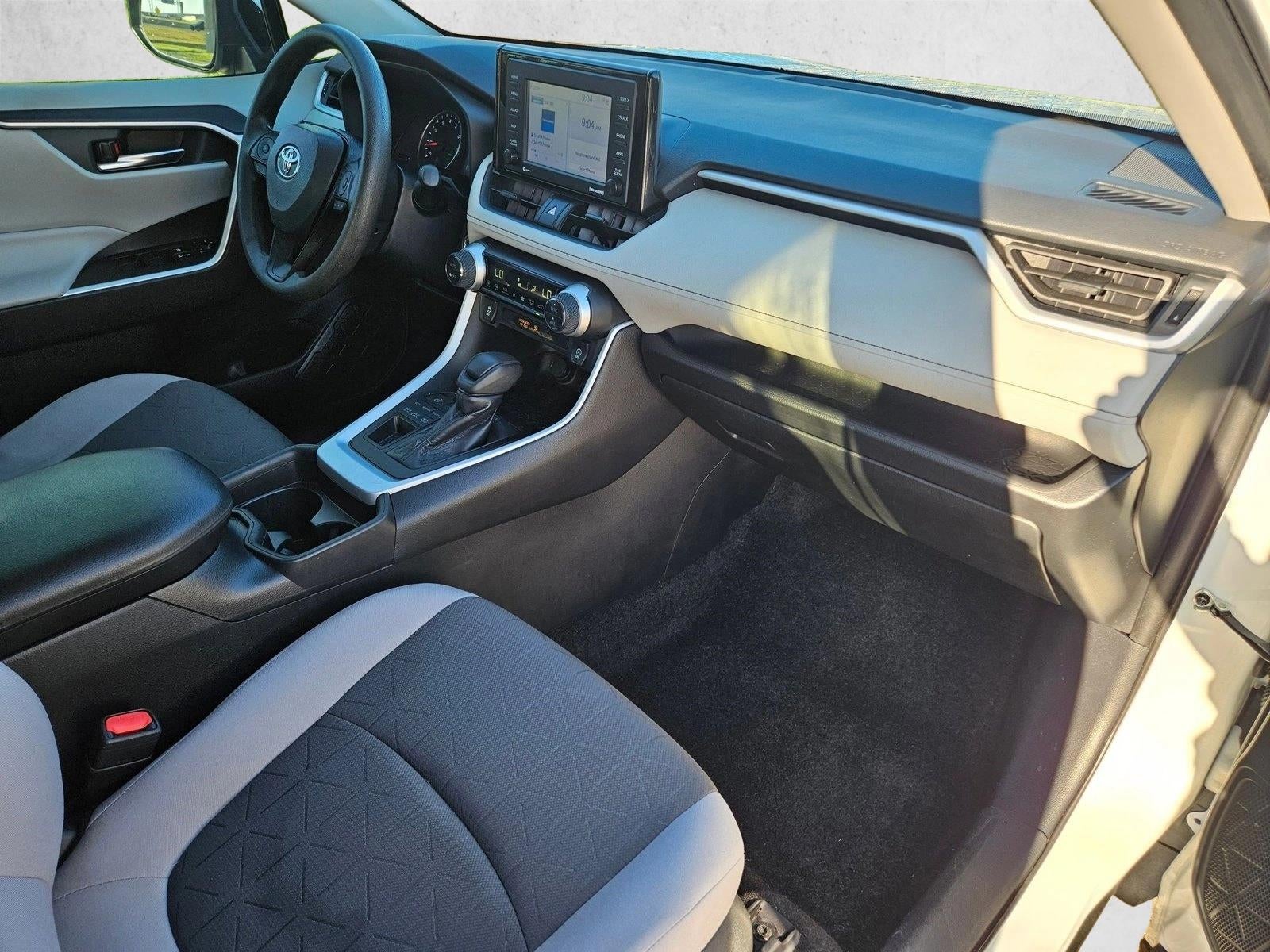 2020 Toyota RAV4 XLE