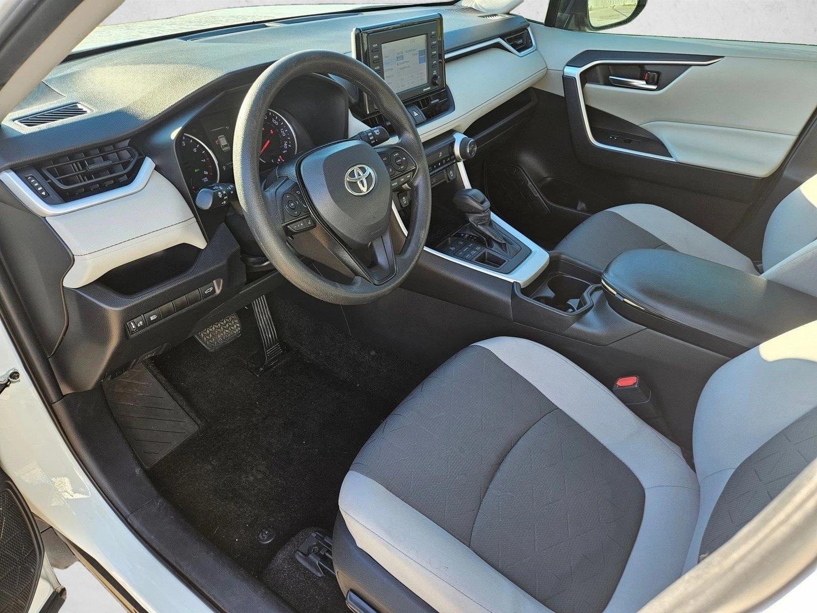 2020 Toyota RAV4 XLE