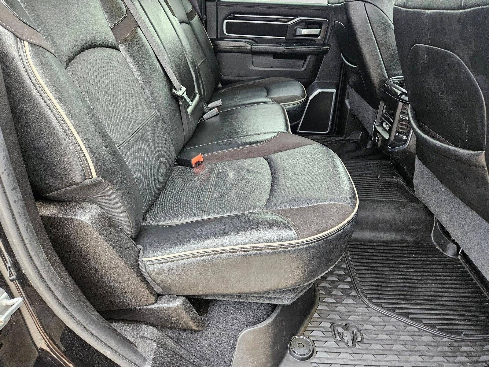 2020 RAM 3500 Laramie Crew Cab 4x4 8' Box