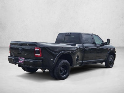 2020 RAM 3500 Laramie Crew Cab 4x4 8' Box