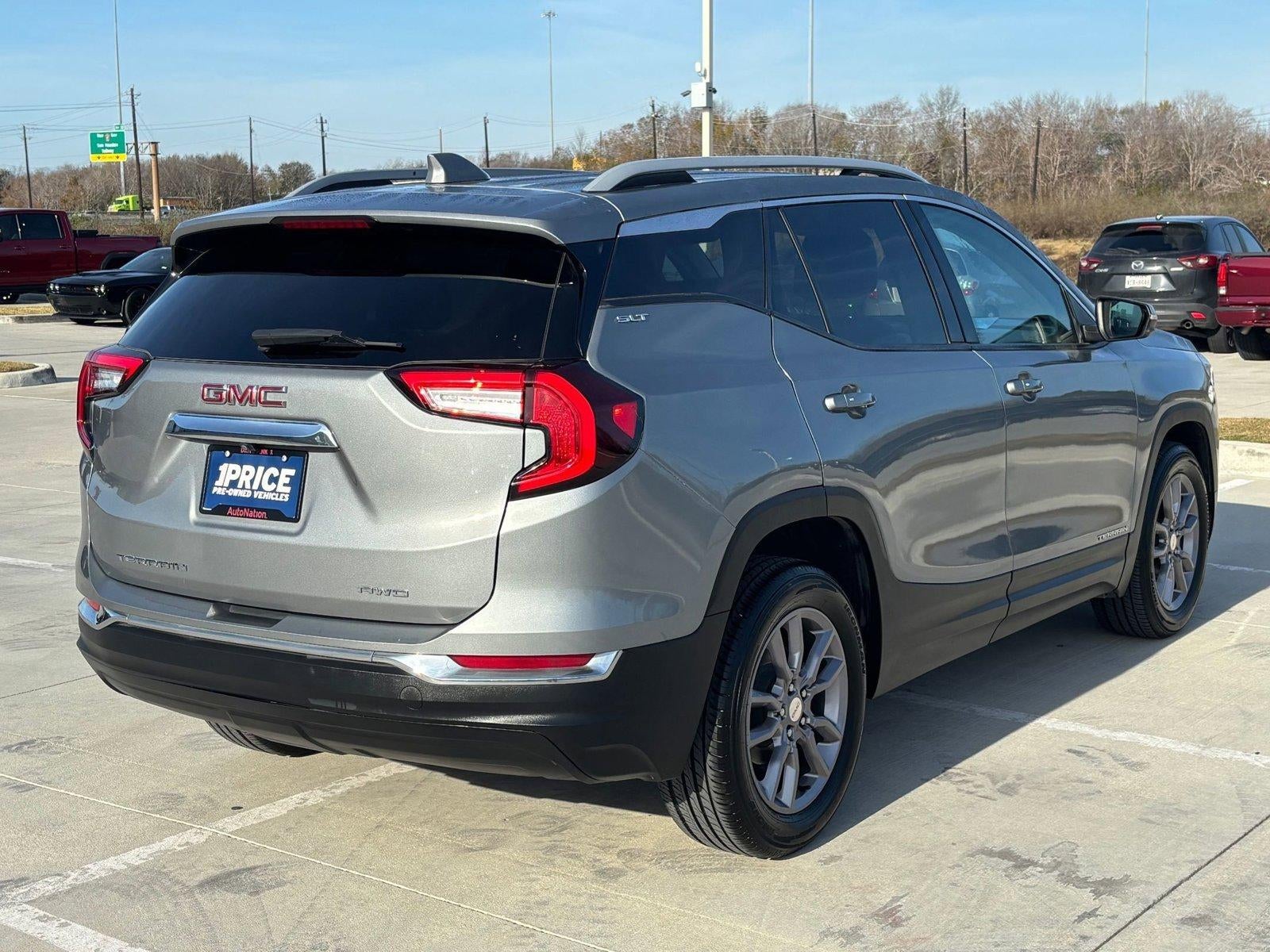 2023 GMC Terrain SLT