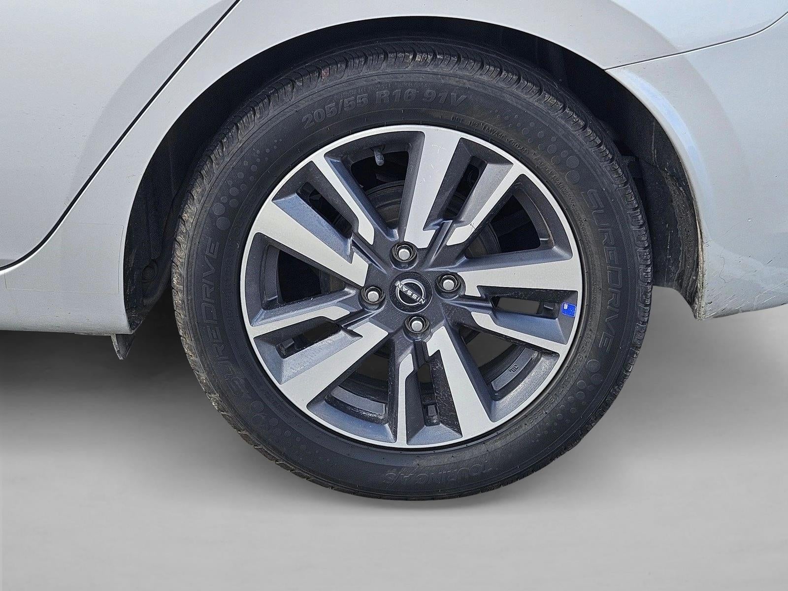 2023 Nissan Versa SV