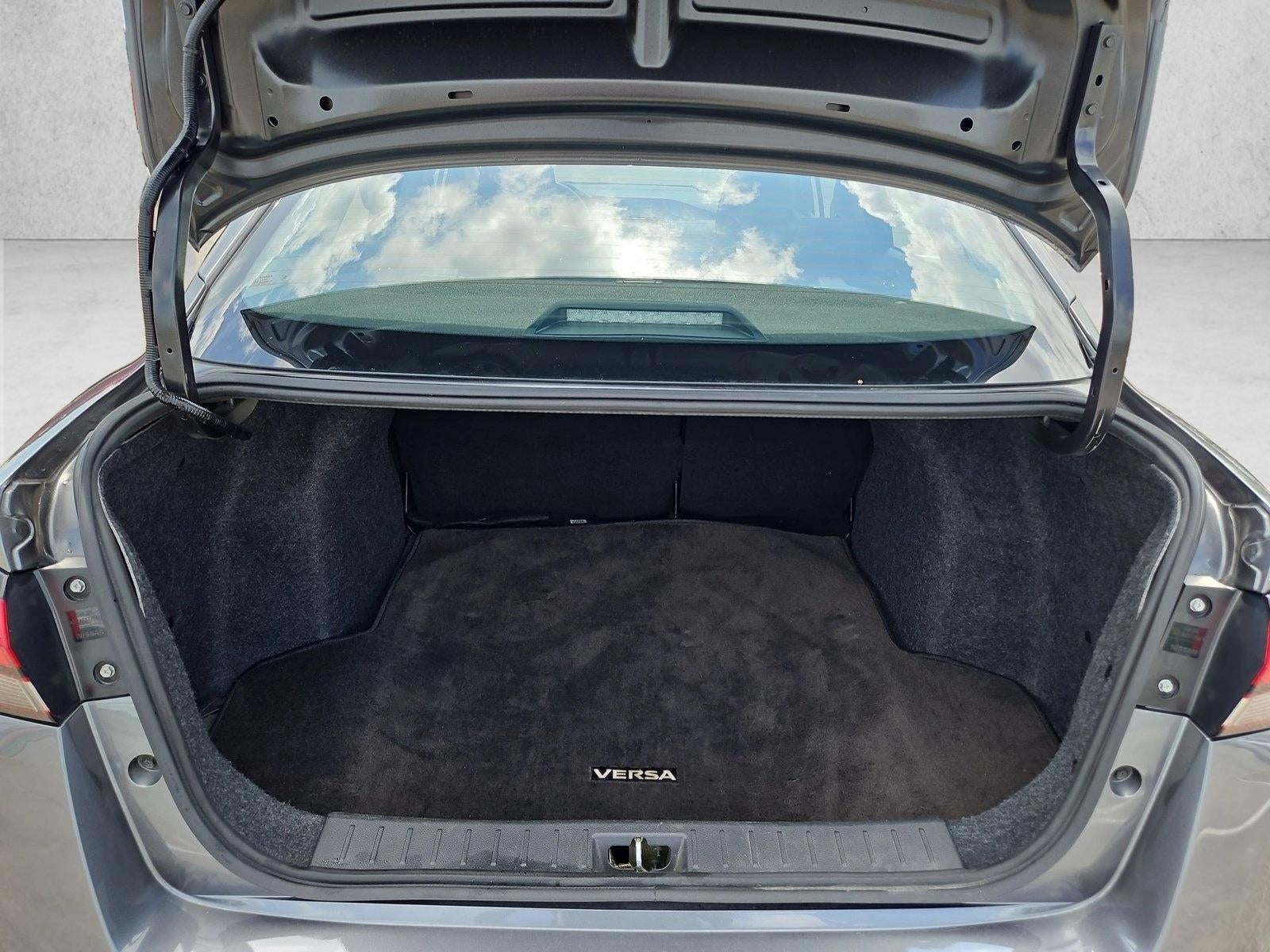 2024 Nissan Versa SV