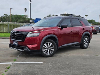 2022 Nissan Pathfinder SL