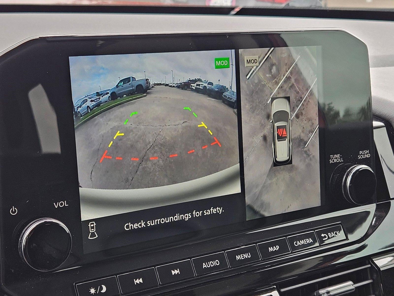 2022 Nissan Pathfinder SL