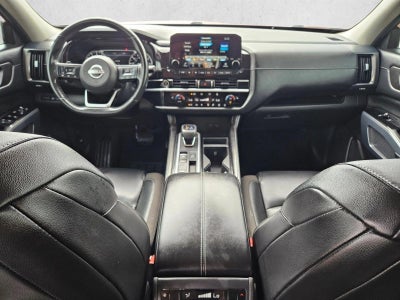 2022 Nissan Pathfinder SL 2WD