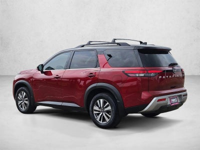 2022 Nissan Pathfinder SL