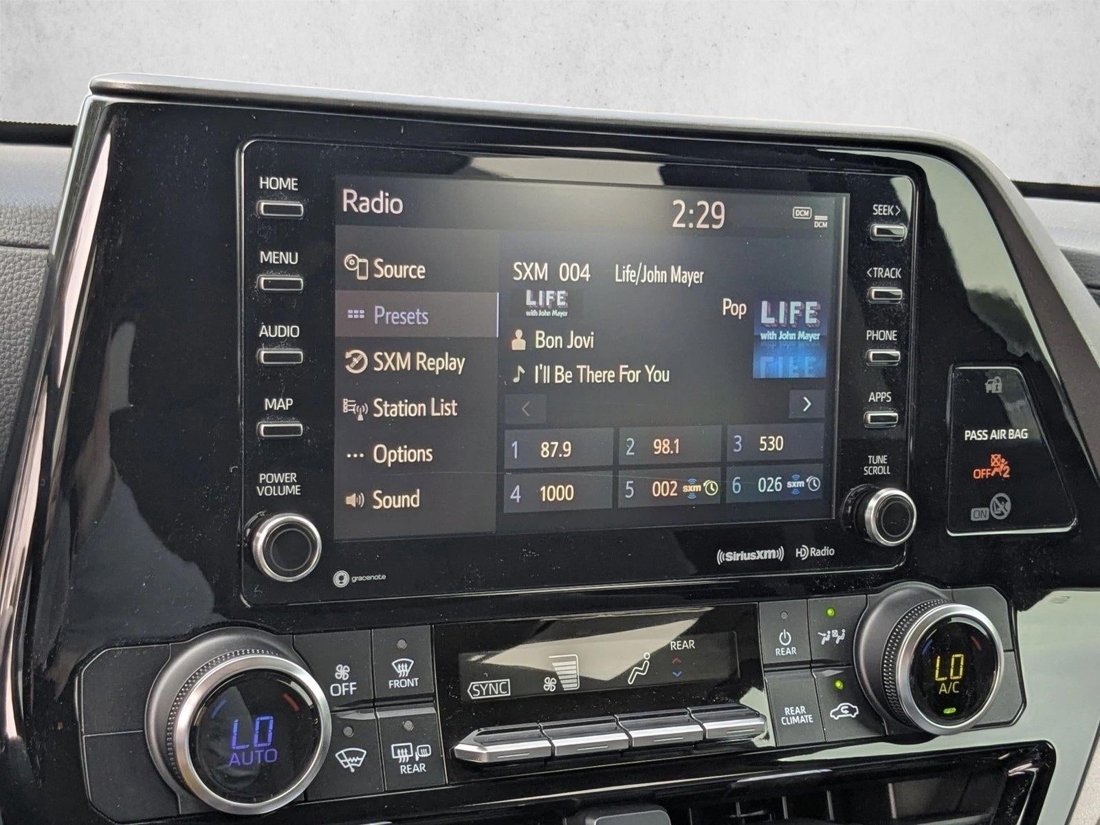 2022 Toyota Highlander LE