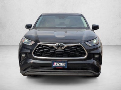 2022 Toyota Highlander LE