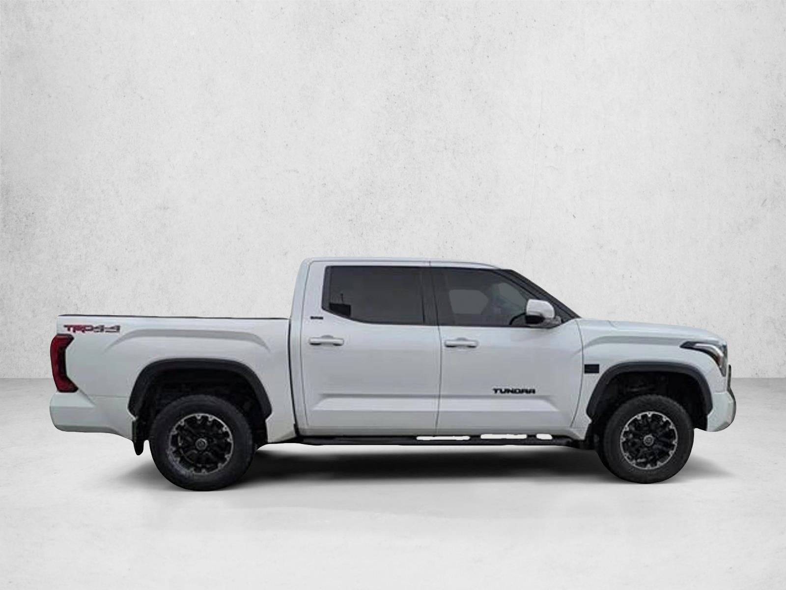 2022 Toyota Tundra 4WD SR5