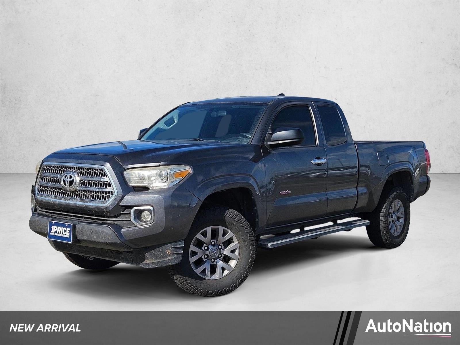 2017 Toyota Tacoma SR