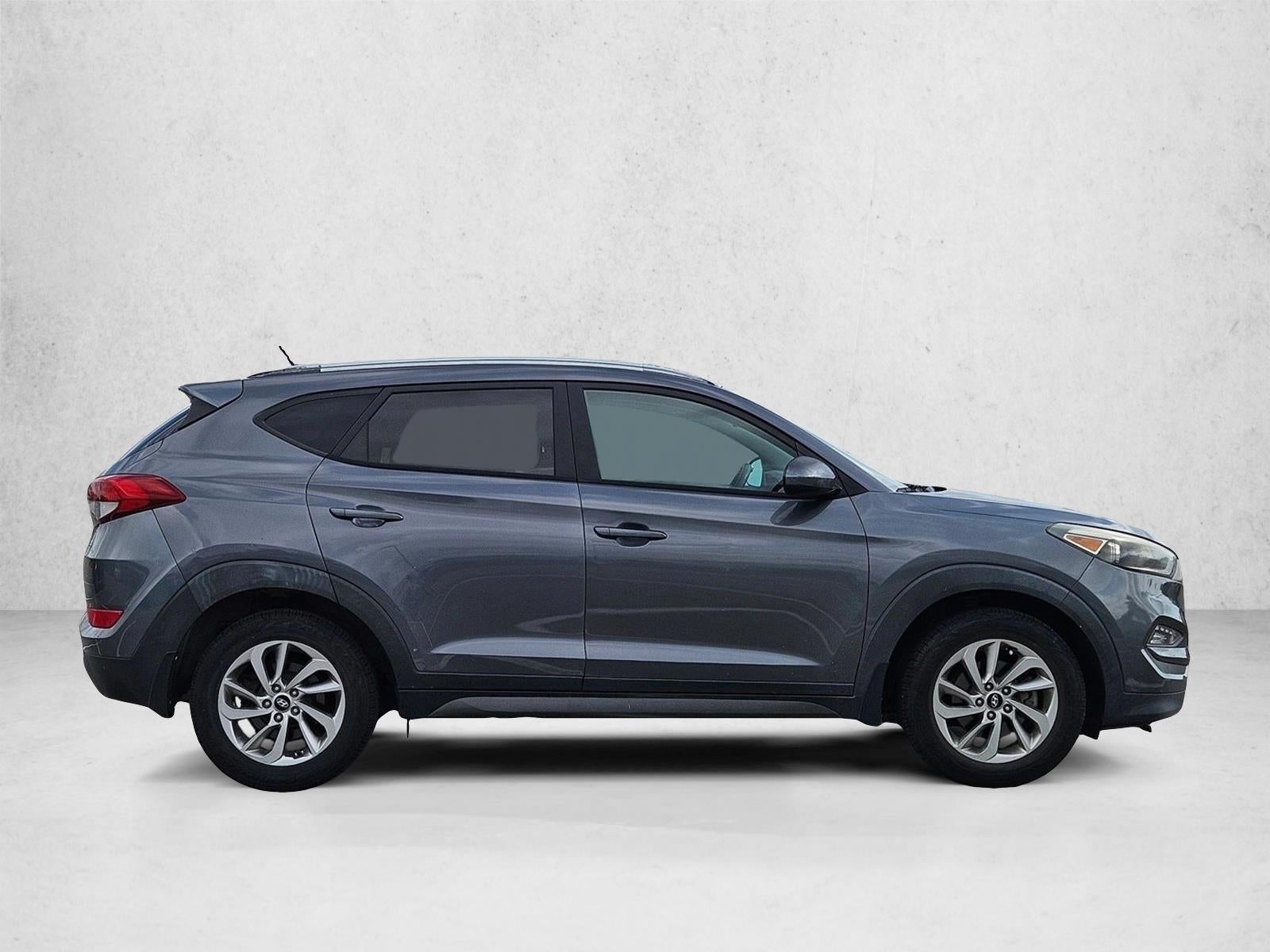 2016 Hyundai Tucson SE
