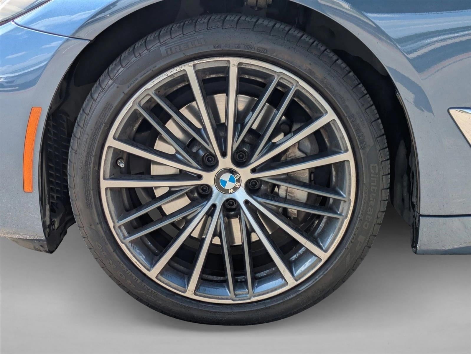 2023 BMW 5 Series 530i