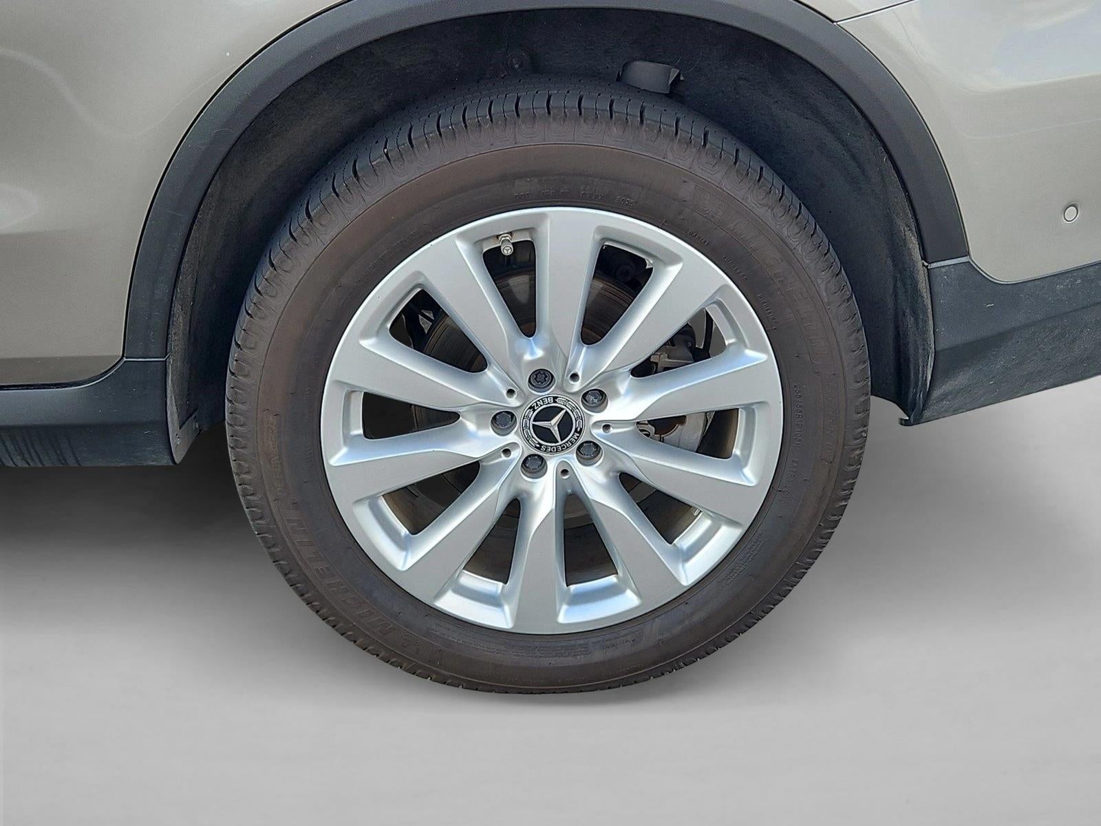 2020 Mercedes-Benz GLC 300 GLC 300
