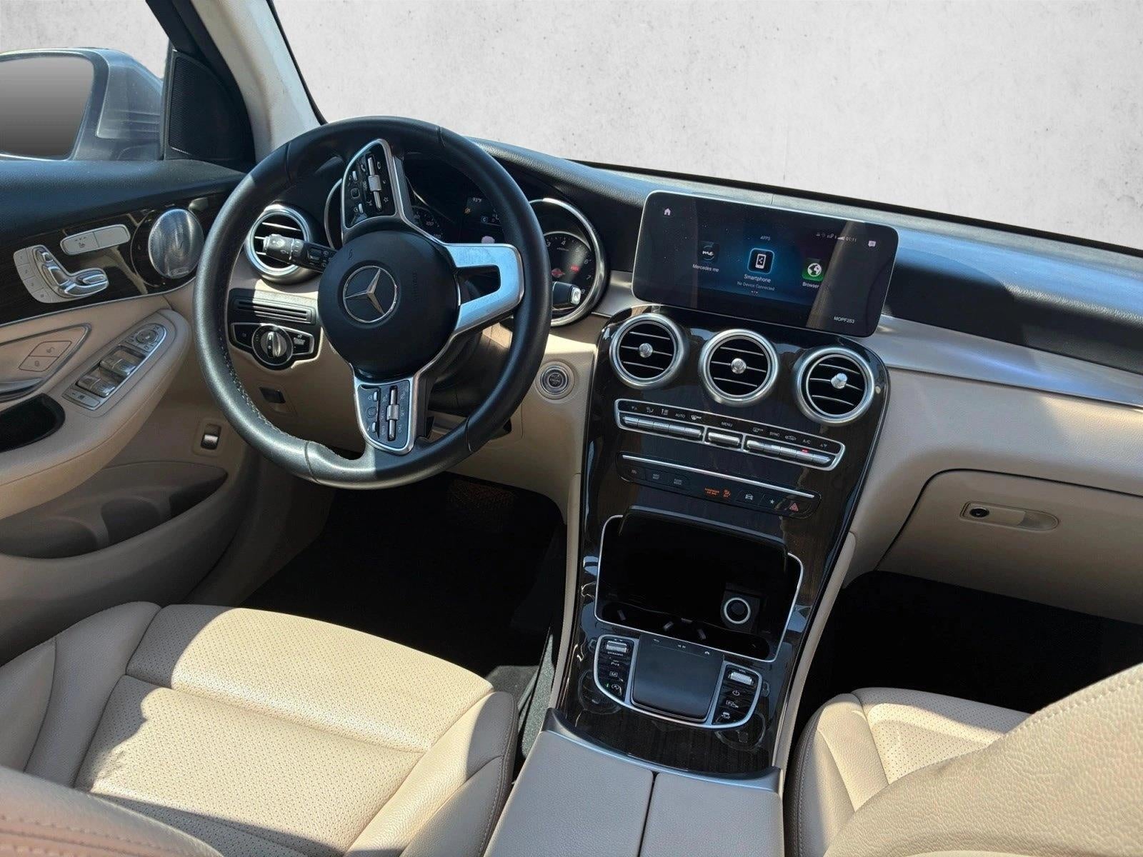 2020 Mercedes-Benz GLC 300 GLC 300