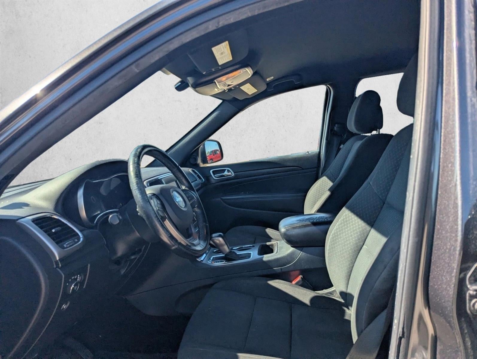 2020 Jeep Grand Cherokee Laredo E