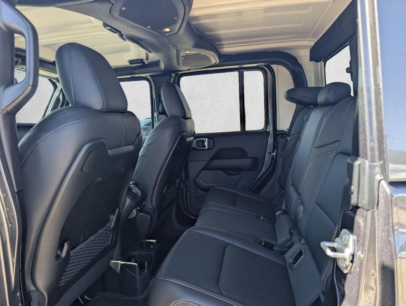 2025 Jeep Gladiator High Tide