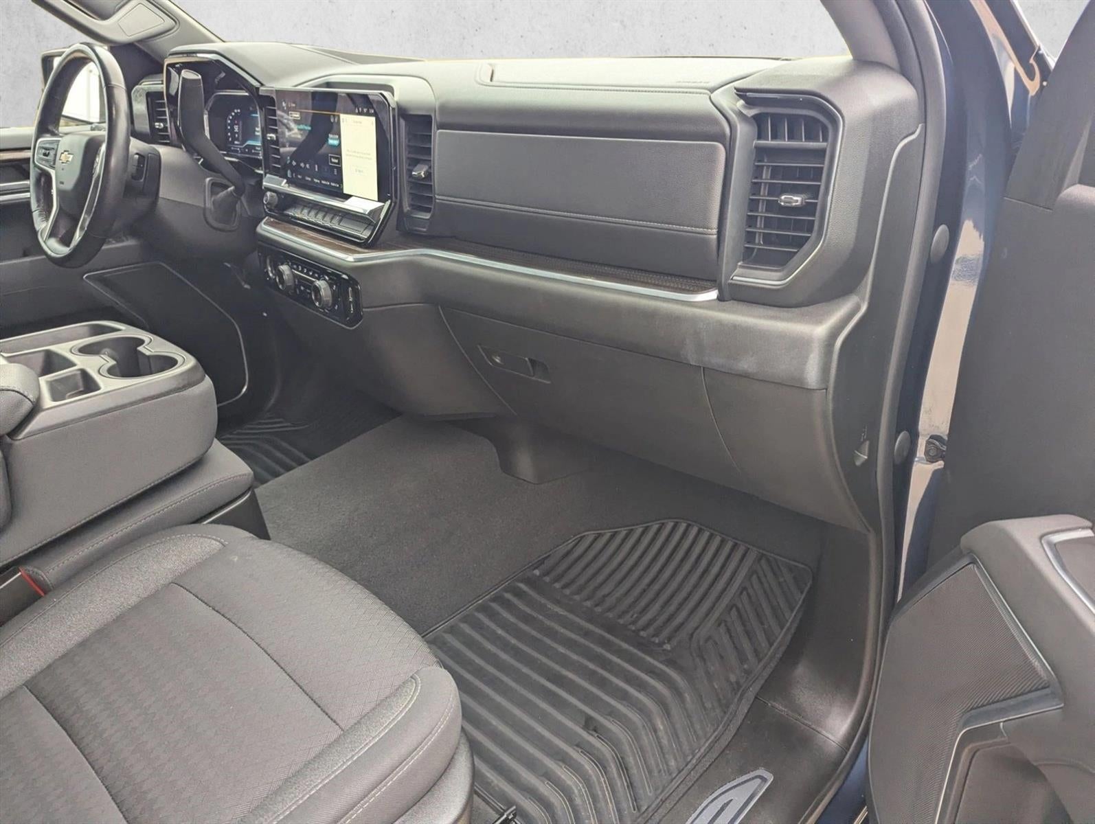 2022 Chevrolet Silverado 1500 LT (2FL)