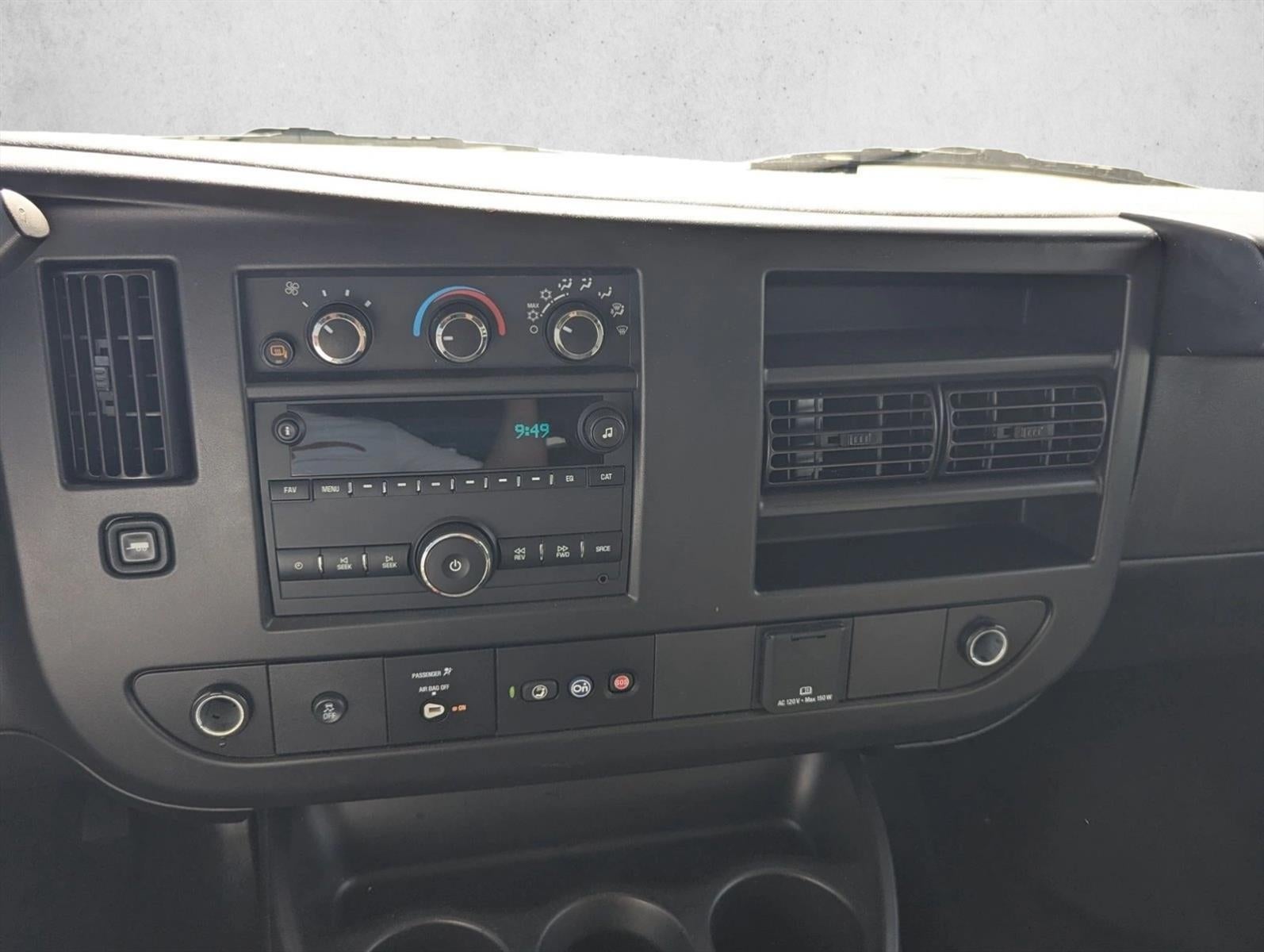 2023 GMC Savana Passenger 3500 LS