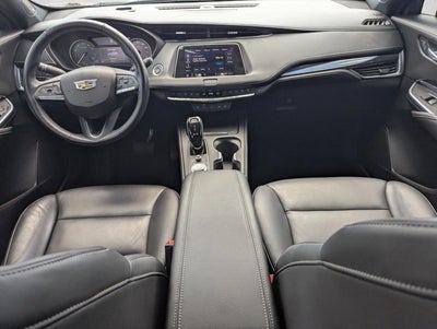 2022 Cadillac XT4 Luxury