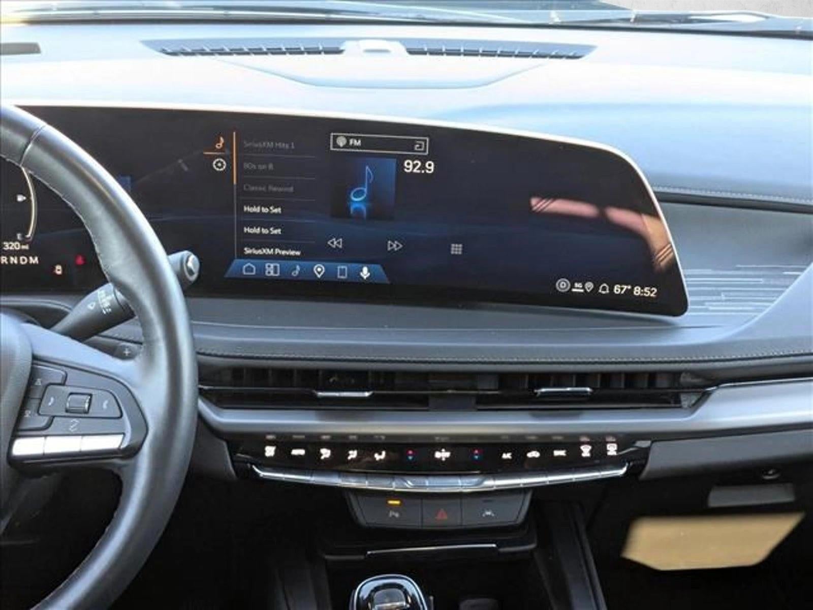 2025 Cadillac XT4 Premium Luxury