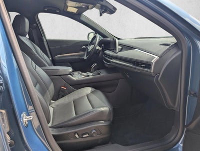 2025 Cadillac XT4 Premium Luxury