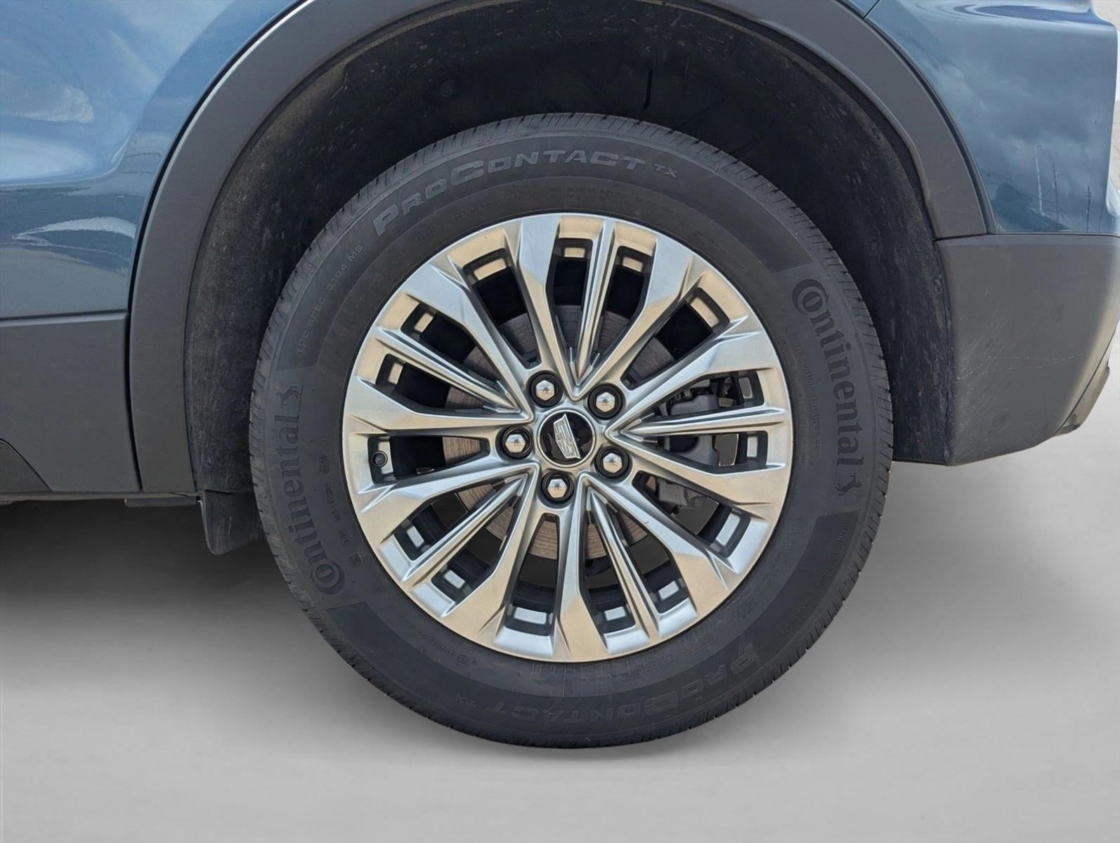 2025 Cadillac XT4 Premium Luxury