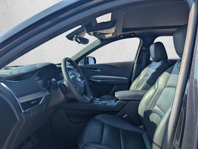 2022 Cadillac XT4 Premium Luxury
