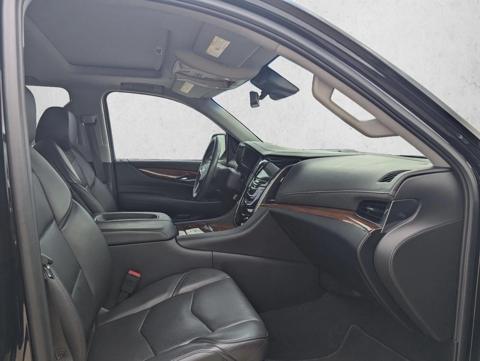 2017 Cadillac Escalade Luxury