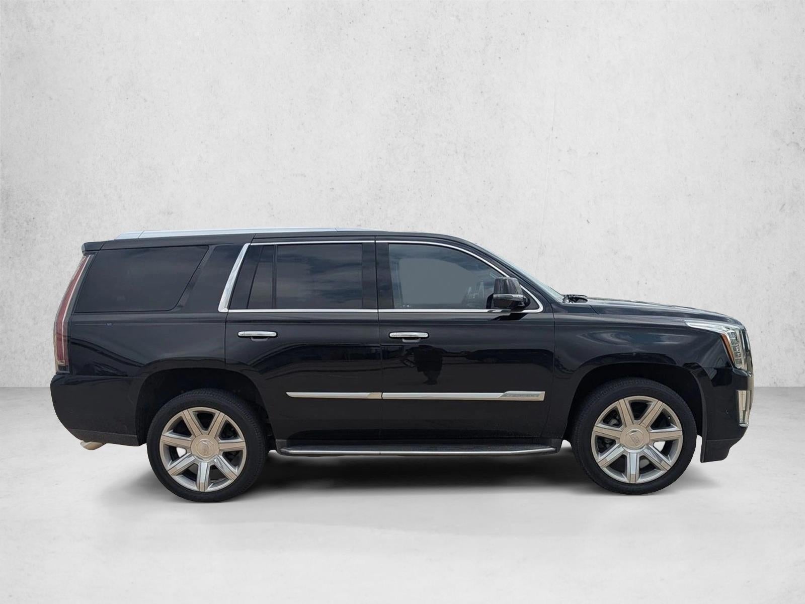 2017 Cadillac Escalade Luxury