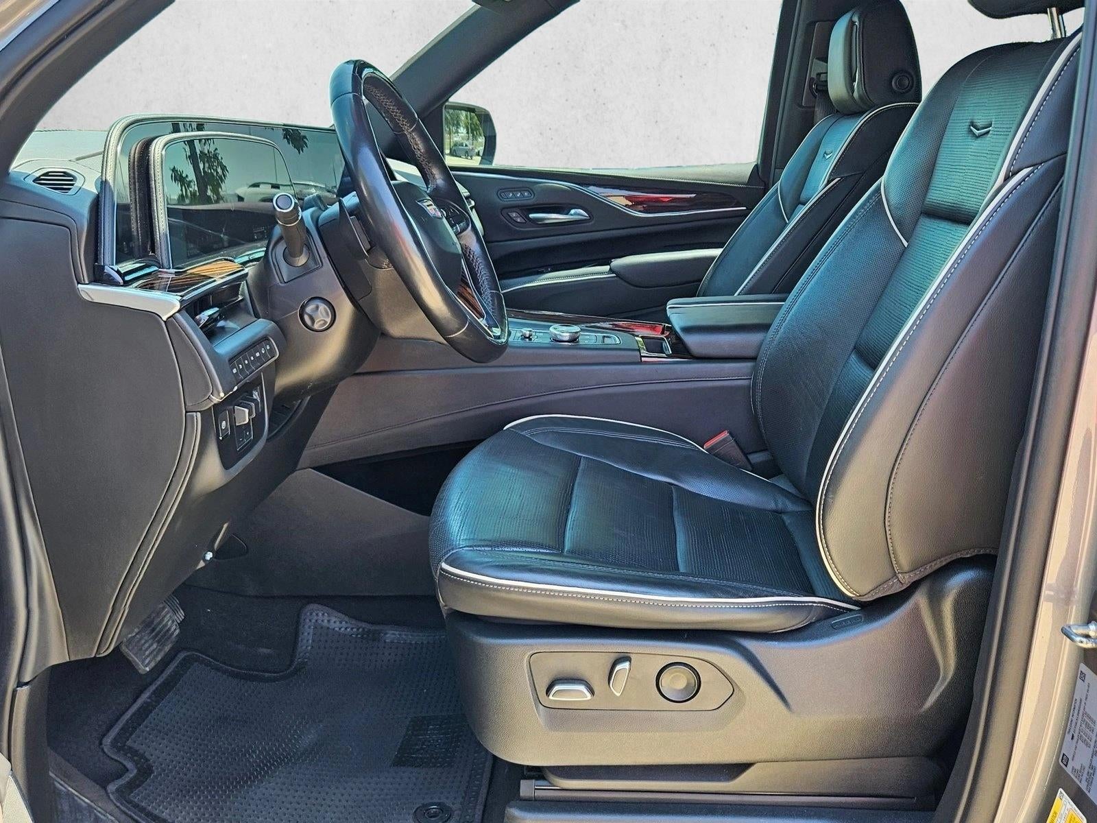2022 Cadillac Escalade ESV Premium Luxury