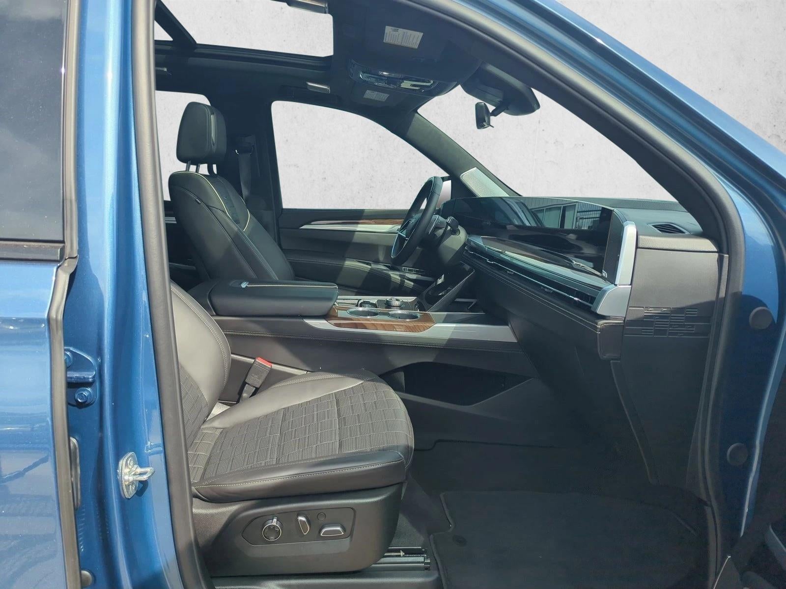 2025 Cadillac Escalade ESV Sport Platinum