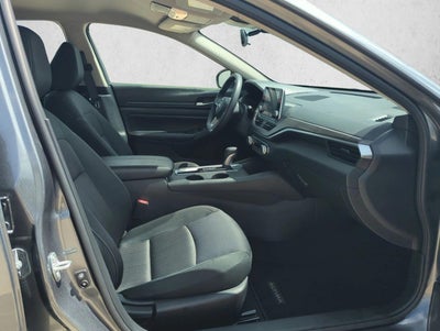 2025 Nissan Altima SV FWD