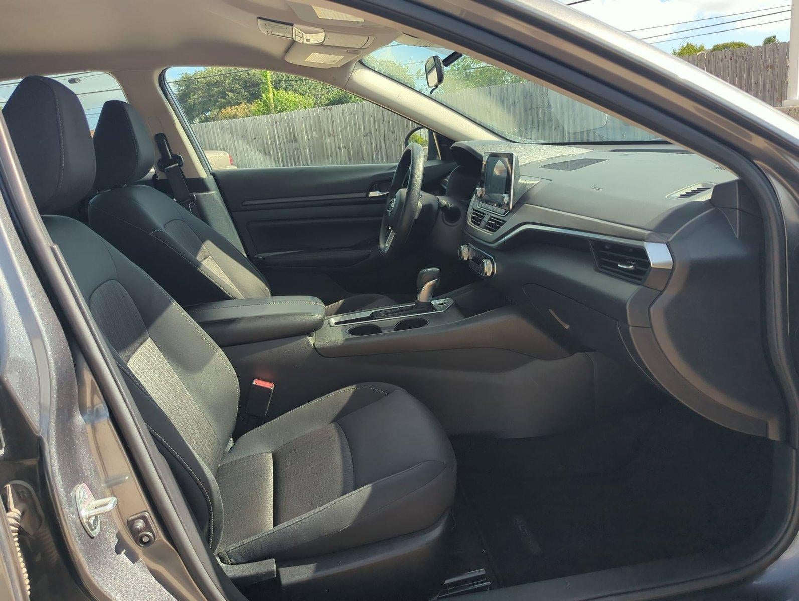 2025 Nissan Altima SV FWD
